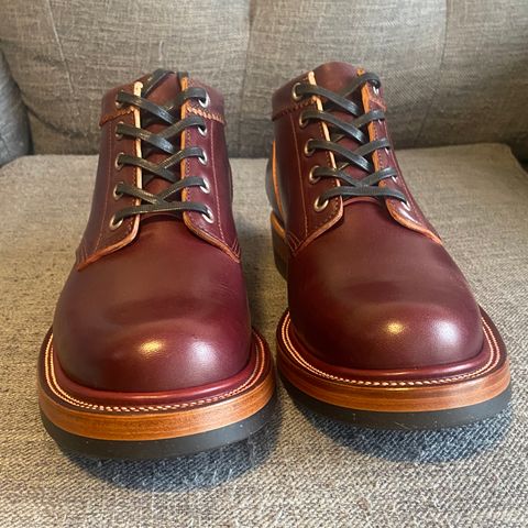 Quan Shoemaker Custom Model in Maryam Burgandy TPR