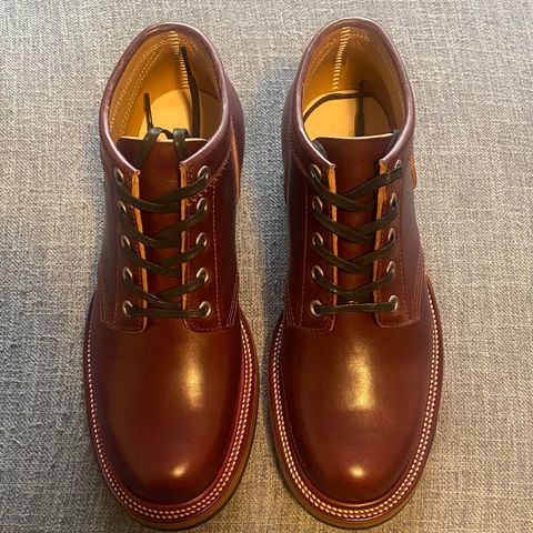 Quan Shoemaker Custom Model in Maryam Burgandy TPR
