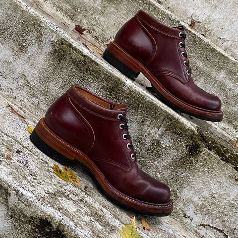 Quan Shoemaker Custom Model in Maryam Burgandy TPR
