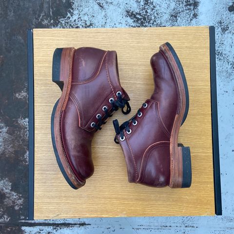 Quan Shoemaker Custom Model in Maryam Burgandy TPR