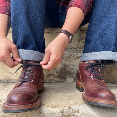 Quan Shoemaker Custom Model in Maryam Burgandy TPR