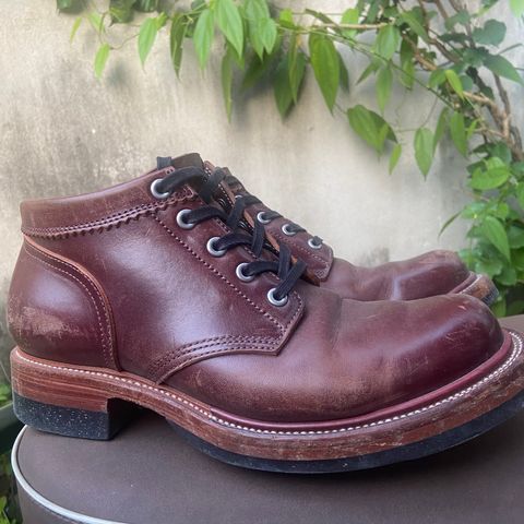 Quan Shoemaker Custom Model in Maryam Burgandy TPR