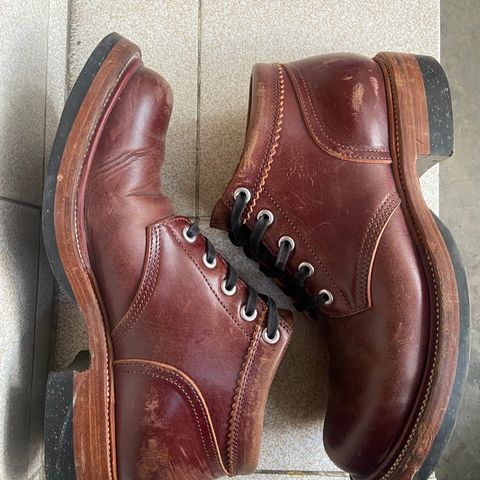 Quan Shoemaker Custom Model in Maryam Burgandy TPR