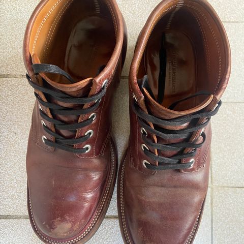 Quan Shoemaker Custom Model in Maryam Burgandy TPR