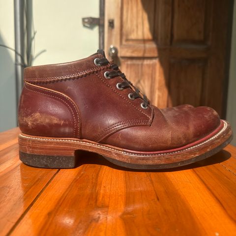 Quan Shoemaker Custom Model in Maryam Burgandy TPR