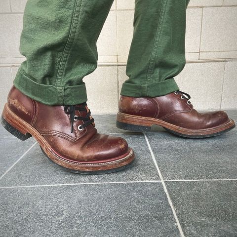 Quan Shoemaker Custom Model in Maryam Burgandy TPR
