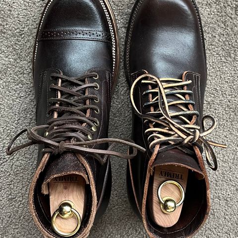 XBXS Miner Boots in Horween Black Waxed Flesh