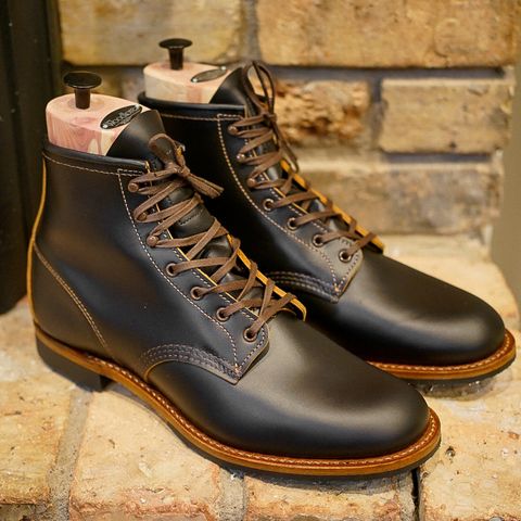 Red Wing Beckman in S.B. Foot Black Klondike