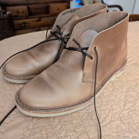Crown Northampton Woodford Desert Boot in Horween Natural Chromexcel