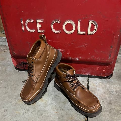 Russell Moccasin Traveling Sportsman in Haas Tan French Veal