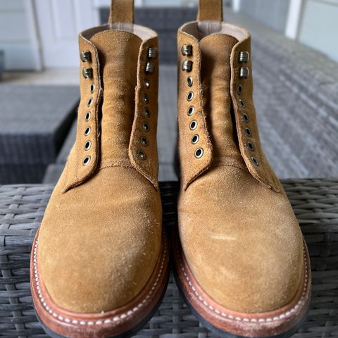 Taylor Stitch Trench Boot in Golden Waterproof Suede