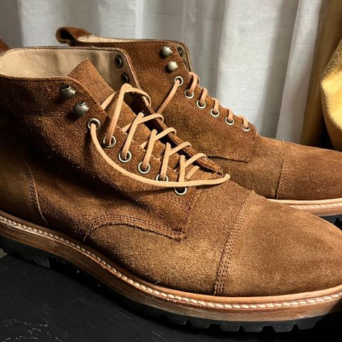 Taylor Stitch Moto Boot in Snuff Waterproof Suede