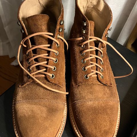 Taylor Stitch Moto Boot in Snuff Waterproof Suede