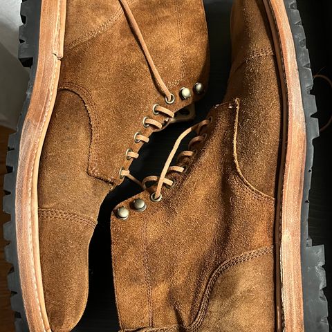 Taylor Stitch Moto Boot in Snuff Waterproof Suede