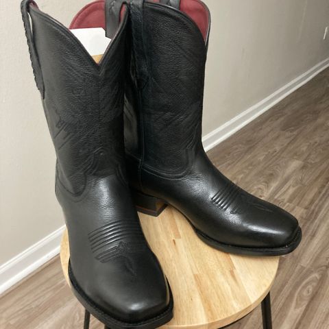 Chisos No. 2 in Chisos / Magic Black Cowhide