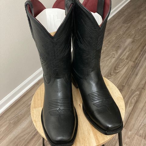 Chisos No. 2 in Chisos / Magic Black Cowhide