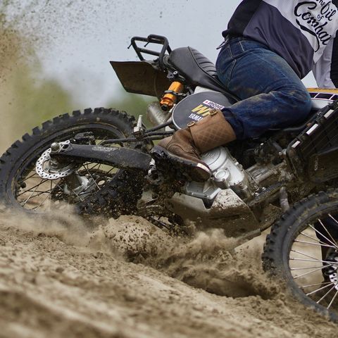 Fortis Dust Rider in Wickett & Craig Russet Skirting