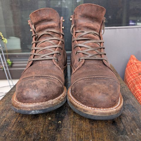 Truman Cap Toe Boot in C.F. Stead Snuff Waxy Commander Suede