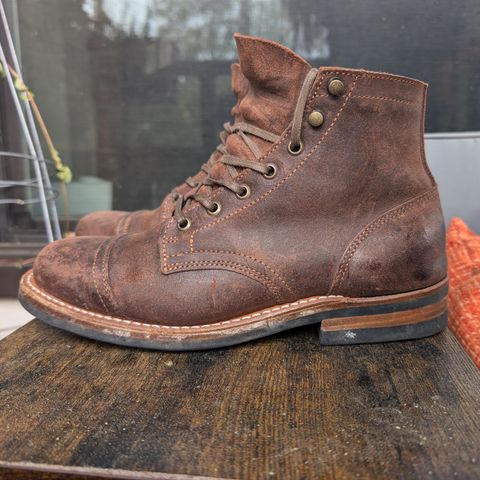 Truman Cap Toe Boot in C.F. Stead Snuff Waxy Commander Suede