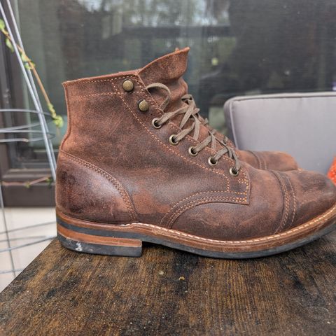Truman Cap Toe Boot in C.F. Stead Snuff Waxy Commander Suede
