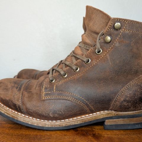 Truman Cap Toe Boot in C.F. Stead Snuff Waxy Commander Suede