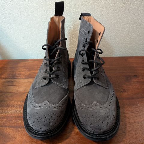 Tricker's Stow Lightweight in C.F. Stead Winter Smoke Repello Suede