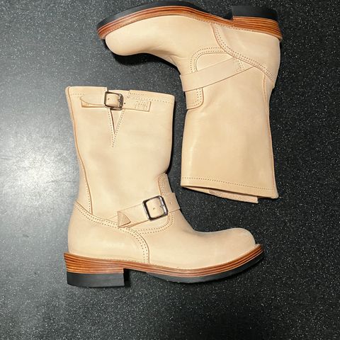 KIND 1930s Engineer Boots in Italian Veg-Tanned Leather