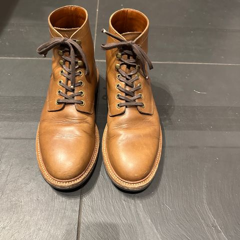 Grant Stone Diesel Boot in Horween Dune Chromexcel