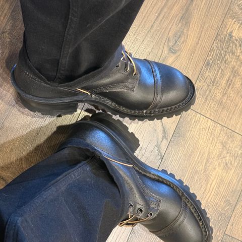 Nicks MTO in Horween Black Waxed Flesh