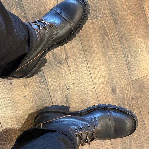 Nicks MTO in Horween Black Waxed Flesh