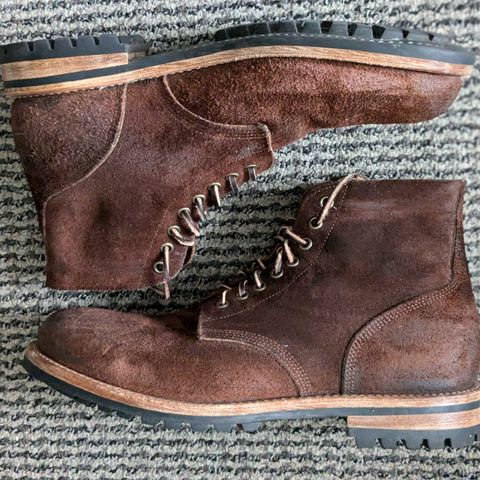 Oak Street Bootmakers Field Boot in Seidel Black Walnut Stampede Roughout