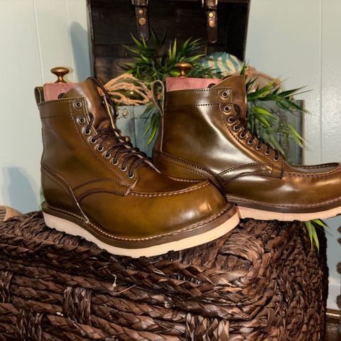 Thursday Builder Black Label in Shinki Olive Shell Cordovan