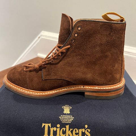 Tricker's Brett Derby Boot in C.F. Stead Polo Brown Oiled Desert