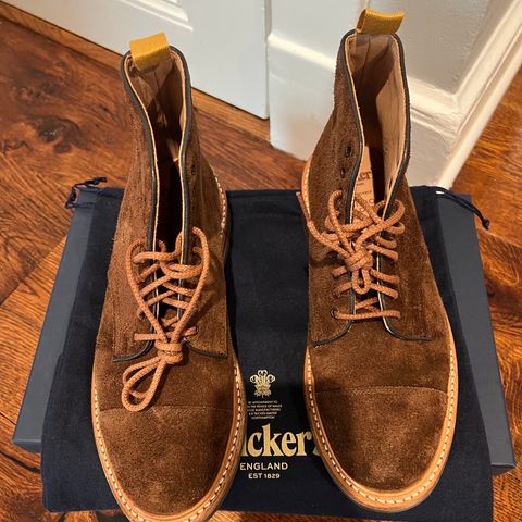 Tricker's Brett Derby Boot in C.F. Stead Polo Brown Oiled Desert