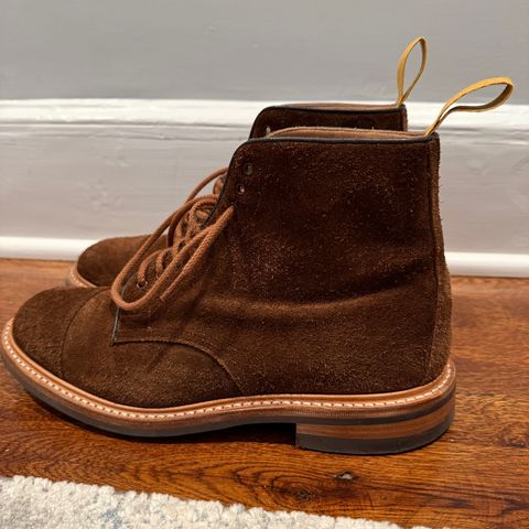 Tricker's Brett Derby Boot in C.F. Stead Polo Brown Oiled Desert