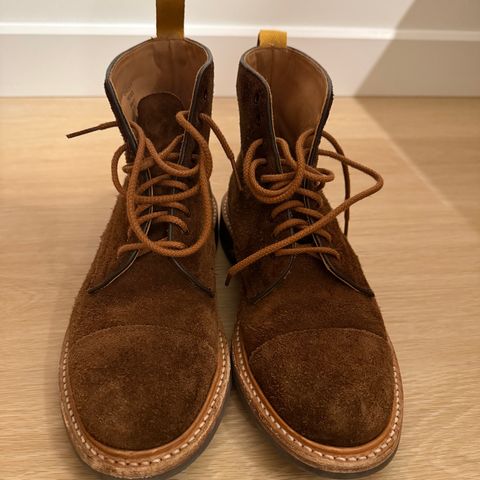 Tricker's Brett Derby Boot in C.F. Stead Polo Brown Oiled Desert