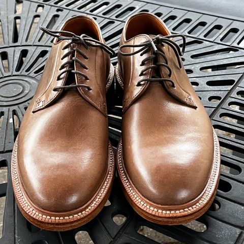 Grant Stone Plain Toe Blucher in Horween Dune Chromexcel