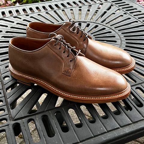 Grant Stone Plain Toe Blucher in Horween Dune Chromexcel