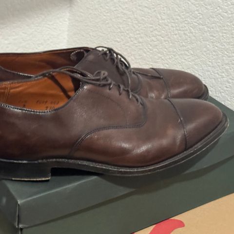 View photo of Alden 920 Straight Tip Bal Oxford in Dark Brown Pegasus Calf