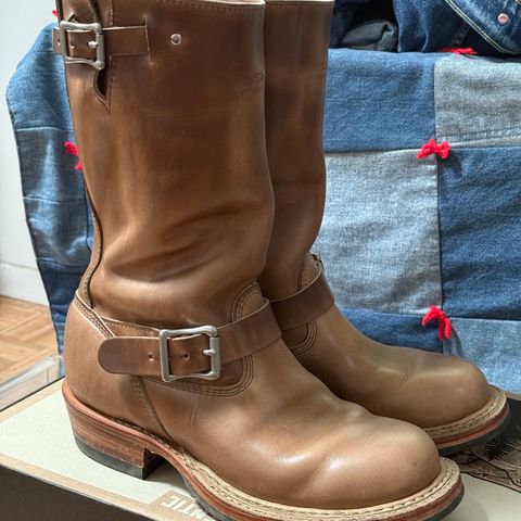 White's Nomad Engineer Boots in Horween Natural Chromexcel