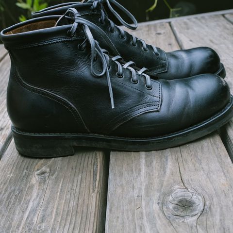 Rolling Dub Trio Coupen 7 in Horween Black Vegetable Tanned Teacore Dressner