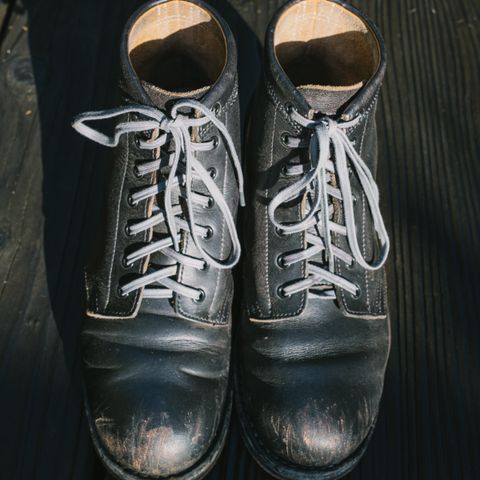 Rolling Dub Trio Coupen 7 in Horween Black Vegetable Tanned Teacore Dressner