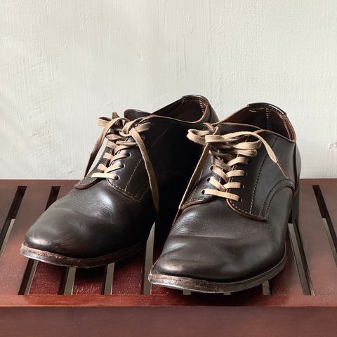 Makers Horse Single in Maryam Dark Brown Horsebutt
