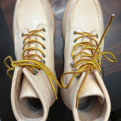 KIND TENDER Moctoe Boots in Italian Veg-Tanned Leather
