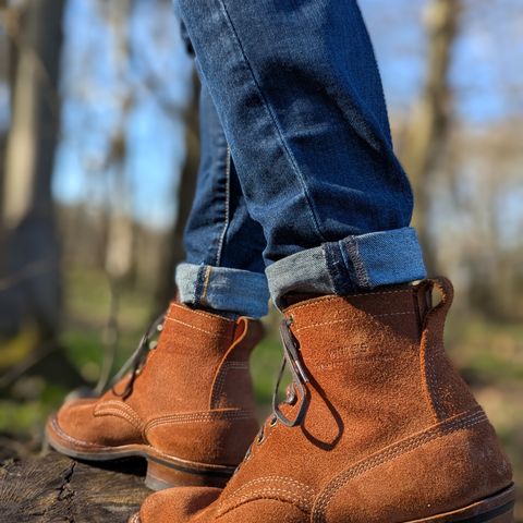 White's 350 Cruiser in Seidel Red Dog Oil Tan Roughout