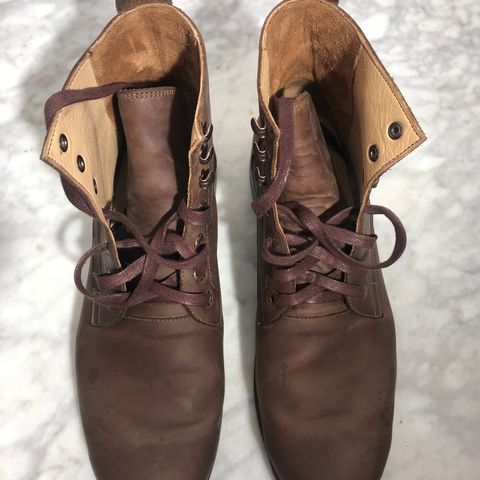 Adelante The Havana in Mahogany Nubuck