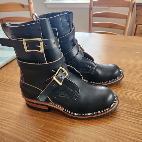 View photo of Nicks Heritage TankerPro in Horween Black Chromexcel