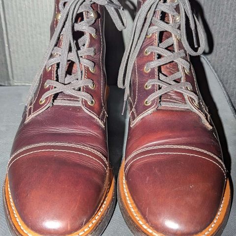 Thursday Captain in Brown Thursday Chrome