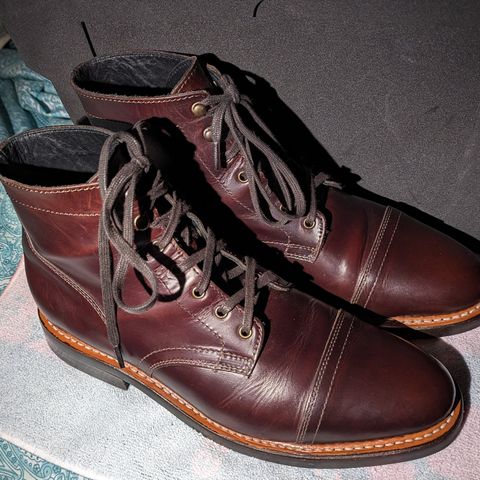 Thursday Captain in Brown Thursday Chrome