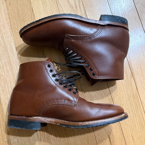 Red Wing Williston 9435 in S.B. Foot Teak Featherstone